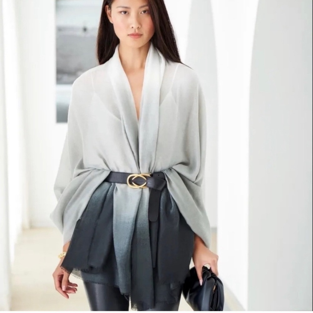 CUSHNIE Grey Horizon Ombre Scarf $150 MSRP